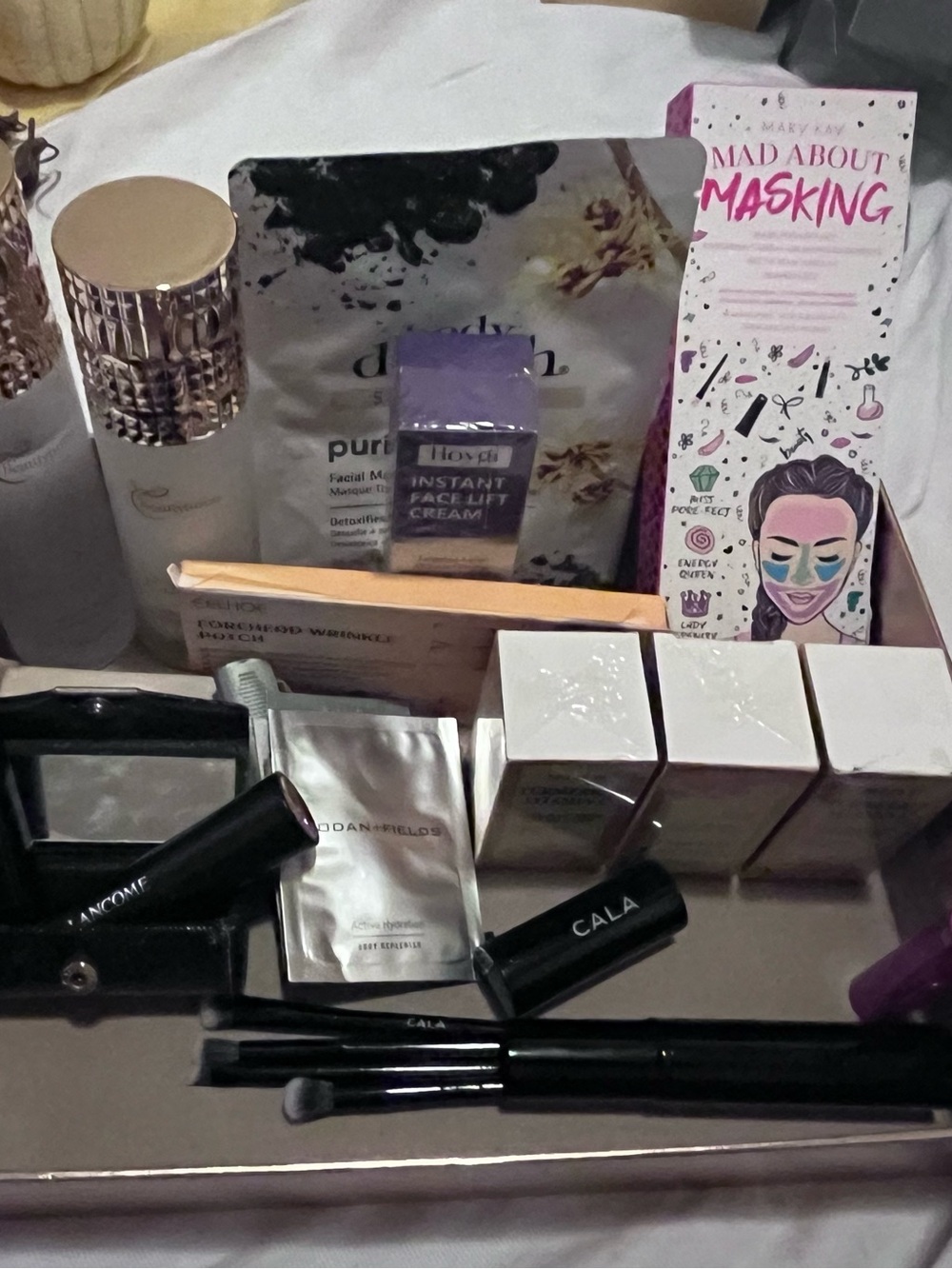 Black Makeup 😊Brush Set - 🪥 Brushes ♥️Lancôme 2 lipstick and 2 lipglosses.💄